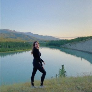 Meet your Posher, Brittany